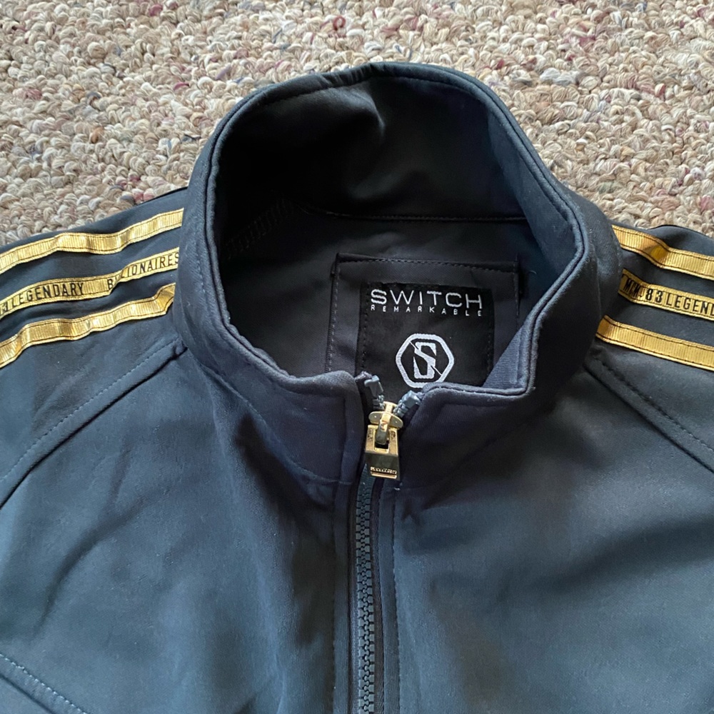 Switch Remarkable Mcm 83 Legendary Billionaire Bl… - image 5